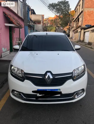Renault Logan Dynamique Hi-flex 1.6 8V 4P 2014