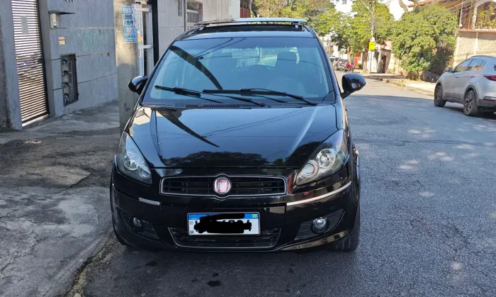 Fiat Idea Sporting 1.8 Flex 16V 5P 2012