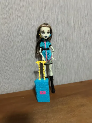 Frankie Stein Scaris G1