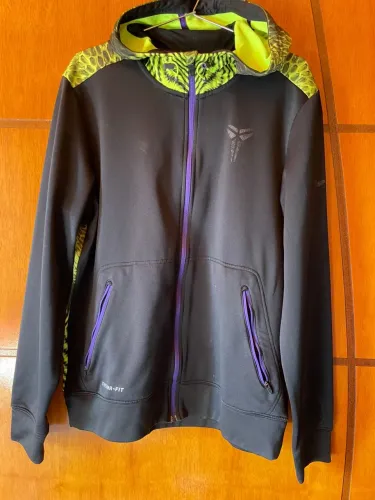 Jaqueta nike kobe bryant mamba preta 