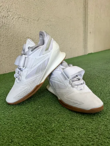 Reebok Legacy 3 - Tamanho 39
