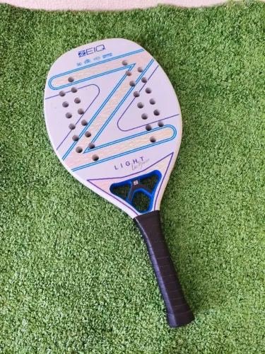 Raquete De Beach Tennis Zeiq Light - Leo Branco 3K Peso. 324g balance 26.5