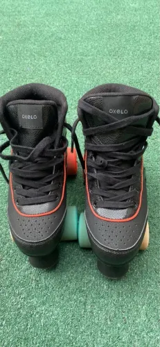 Vendo Patins Quad semi novo ( tamanho 33 )