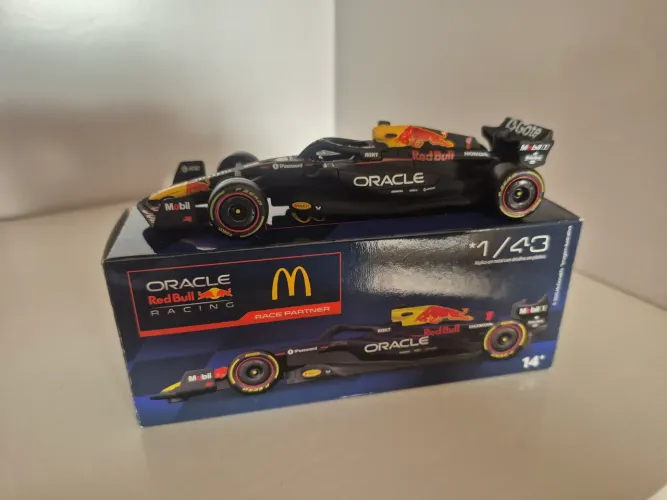 Miniatura carro fórmula 1 Red Bull Colecionável MC