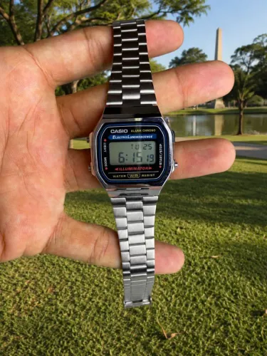 Relógio Casio Vintage no digital com pulseira ajustável