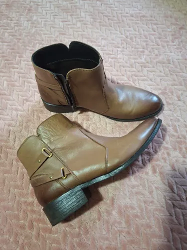 Bota de couro "Ankle boot"