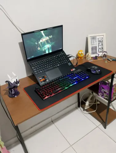 Vende mesa escrivaninha