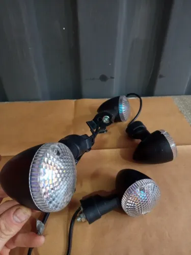 Conjunto de piscas para Yamaha Mid Night ou moto custom