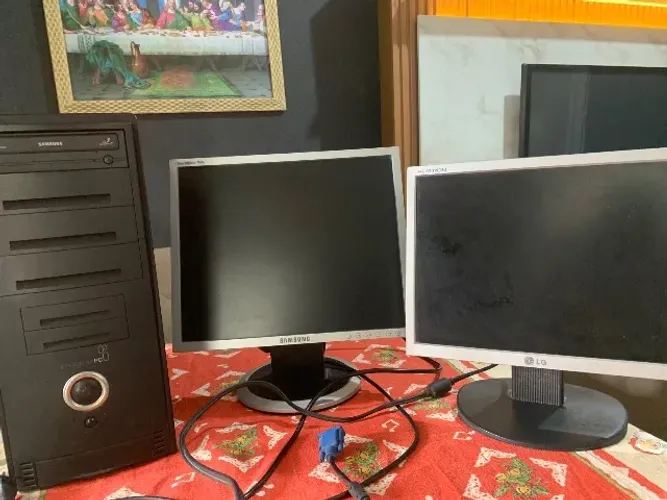2 Monitor LG Samsung, 1 CPU