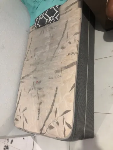 Cama de solteiro