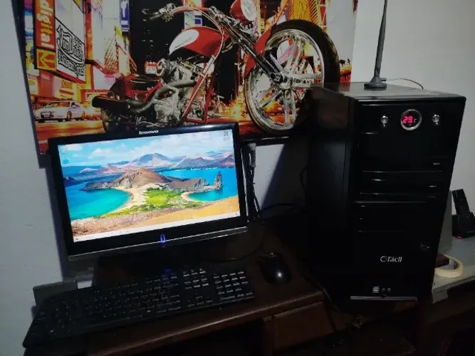 Computador Intel I5, 32 de memória e SSD.