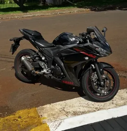 Yamaha R3 321cc