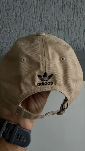 Boné Adidas original - Bege