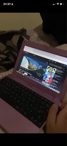 Netbook Cce win 10,1 polegadas funcionando perfeitamente