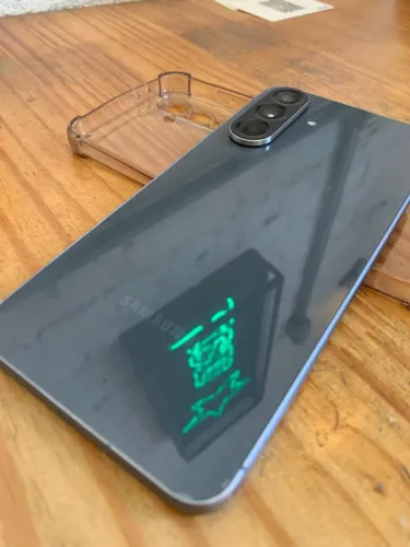 Samsung Galaxy A30