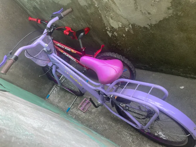 Vende-se duas bicicletas