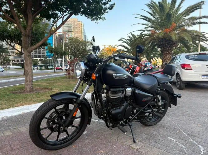 Meteor 350 Stellar Black