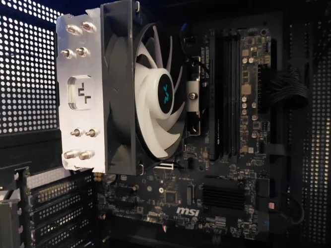 Kit Ryzen 7 5700X + A520M WiFi + 16GB DDR4 + Brindes