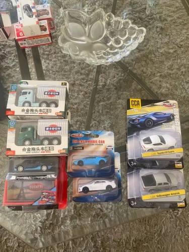 Miniatura 1:64