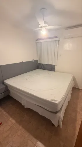 Cama king - pra vender logo!