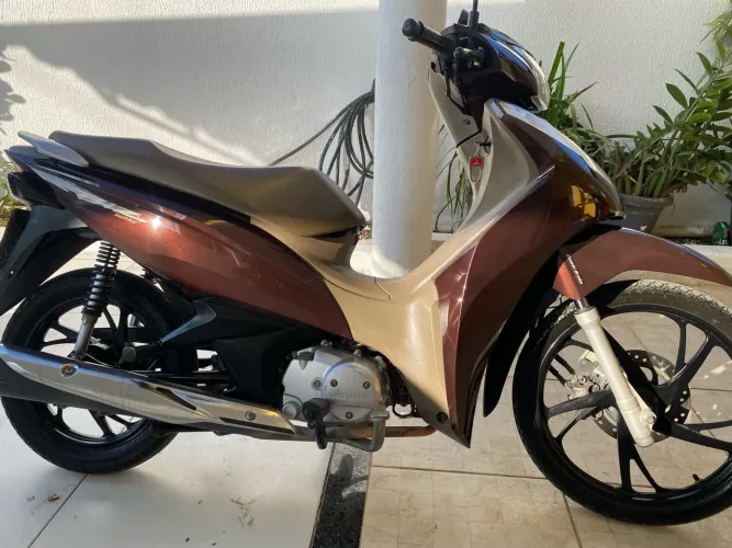 Moto muito conservada, é pegar e rodar!