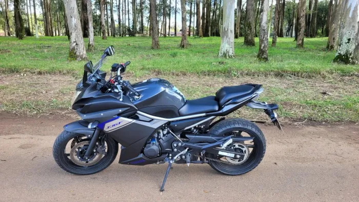 Yamaha XJ6 F 2015