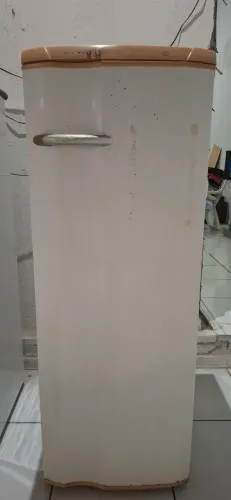 Geladeira Eletrolux - funcionando bem