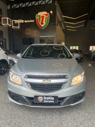 Chevrolet Onix Hatch LT 1.0 Manual Flex Power 2013/13.