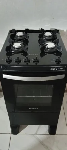 fogão atlas funciona às 4 bocas e o forno, faço entrega