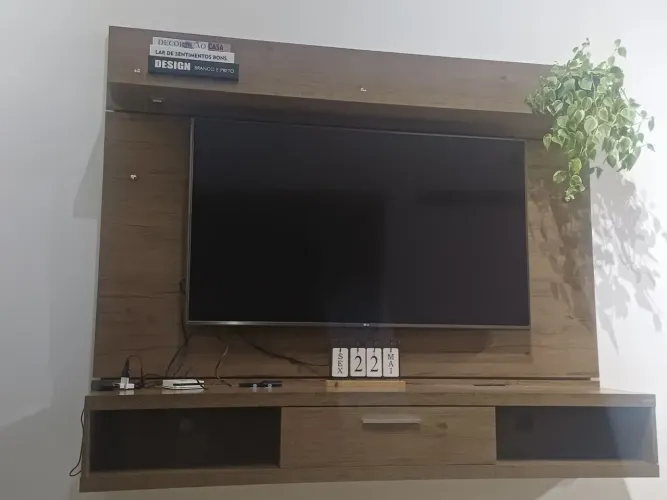 Painel de TV medidas 180 X 1.55
