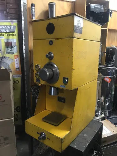 Máquina de moer café raiar com balança
