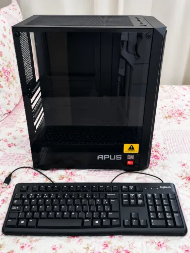 Gabinete Gamer Pichau Preto - 3 Fans Inclusos