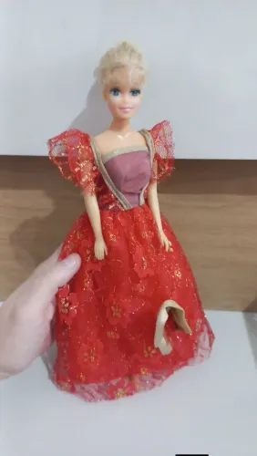 Boneca Genérica anos 90 pernas de borracha