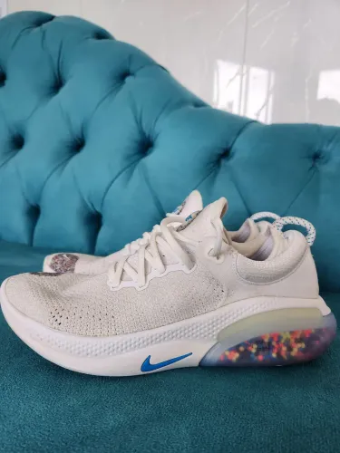 Tênis Nike Joyride super novo!!