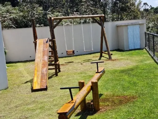 COMBO RADICAL - PLAYGROUND COM ESCORREGA, BALANÇO E GANGORRA 