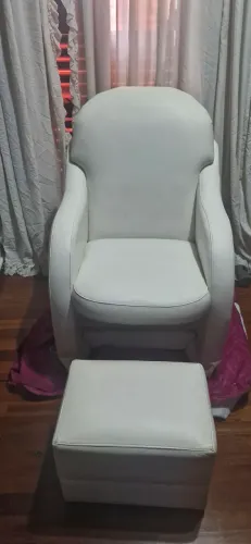 Poltrona de courvin branca