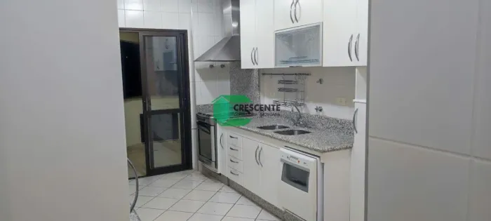 Apartamento á Venda 3 Quartos 3 Vagas - V. Assunção, Santo André.