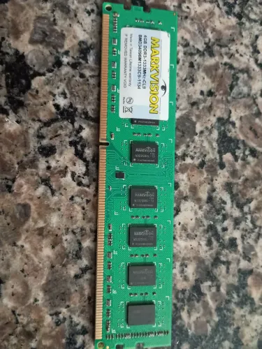 Memória Ram 4 GB DDR 3 - 1333 MHz