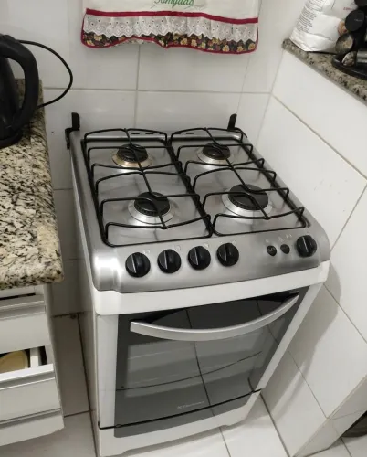Vendo fogão Eletrolux