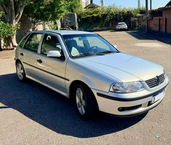 Volkswagen Gol Geração III 2.0 MI 8V Gasolina Mec. 4P 2001