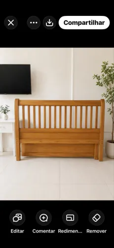 Cama queen de madeira maciça em excelente estado