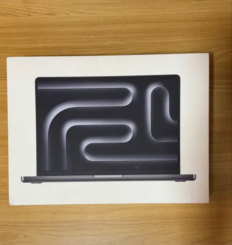 MACBOOK PRO 14 M5 24GB 1TB SSD