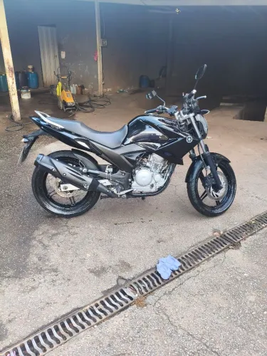 Fazer 250cc 2014