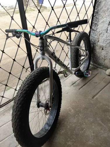 venda ou troca se fat bike em S21 até S 26 , é só me chamar no WhatsApp que negociamos .