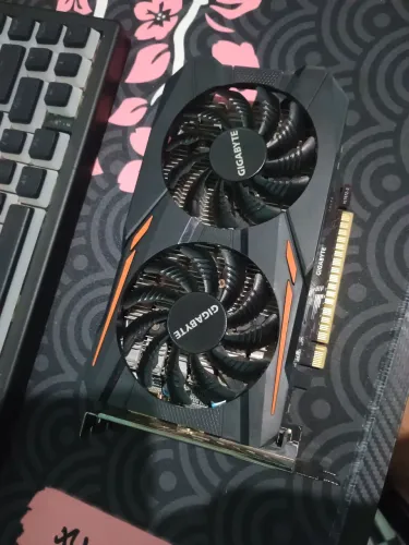 Placa de video GTX 1050TI