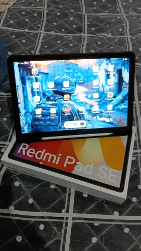 Tablet + teclado + canetinha