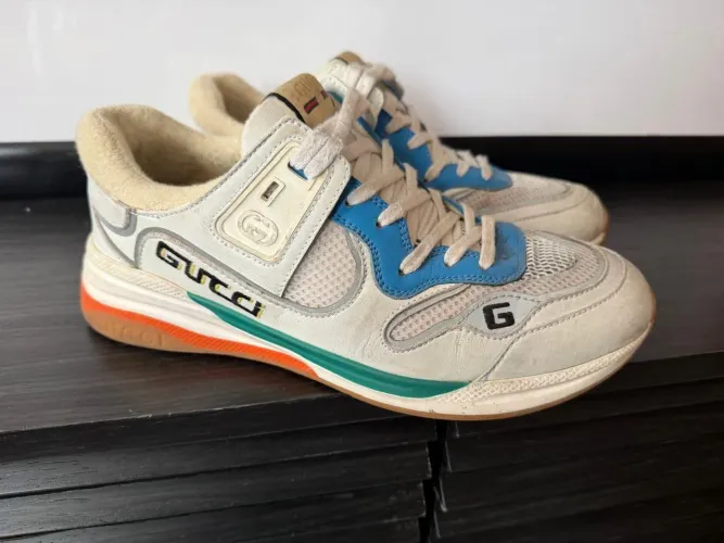Tênis Gucci seminovo 41