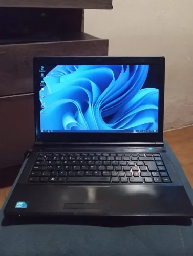Notebook Positivo Core i3/Com 4GB de RAM/HD de 500GB/Windows 10/Tela de 14/Formatado já!! 