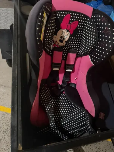 Cadeirinha criança carro 