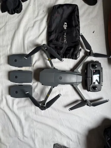 Drone DJI Mavic Pro Fly More Combo - 3 Baterias + Case + Acessórios